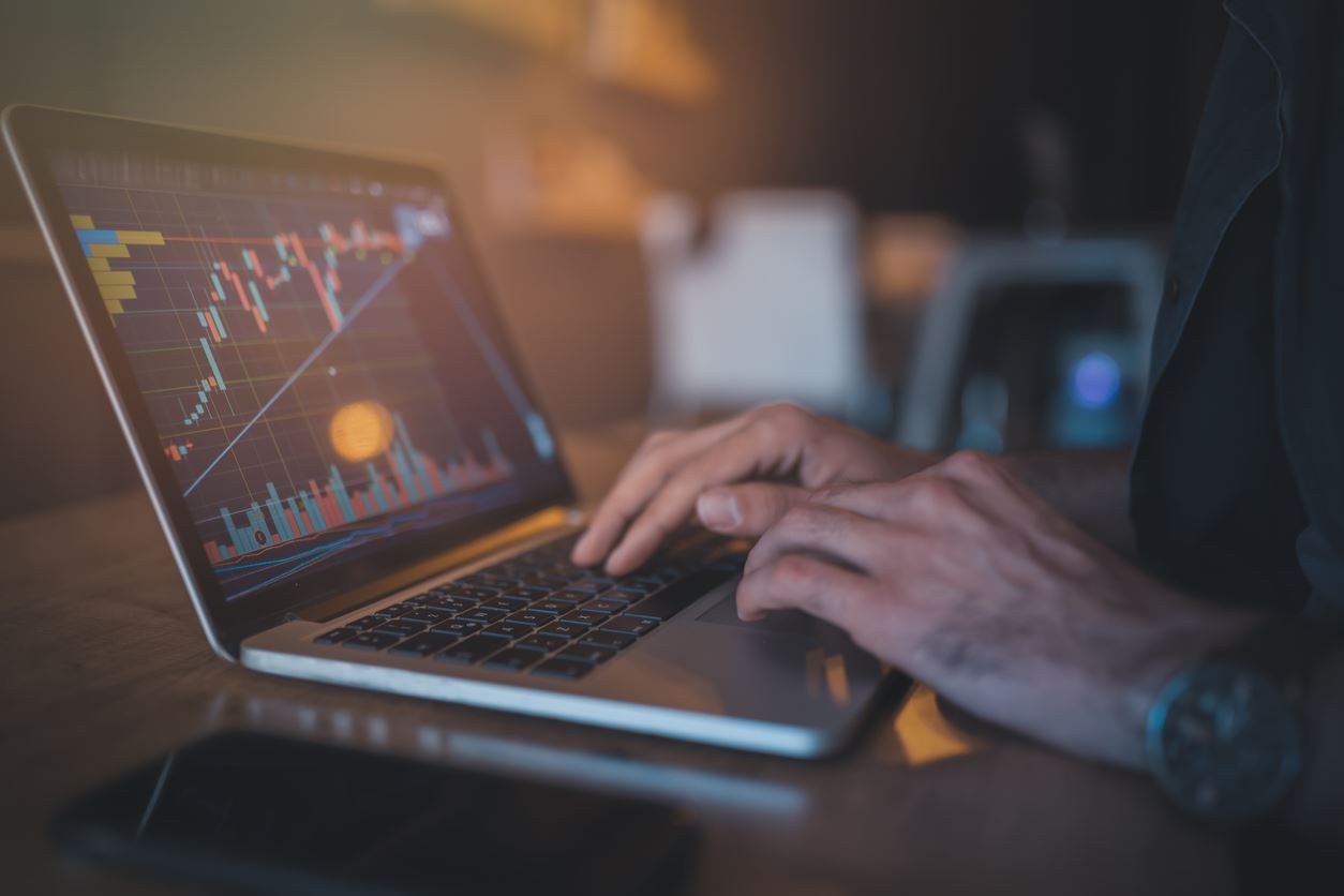 studying finances on graphs on computer
