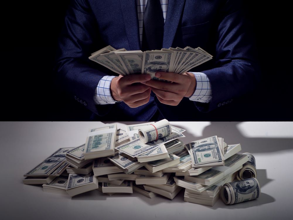 money in ponzi scheme